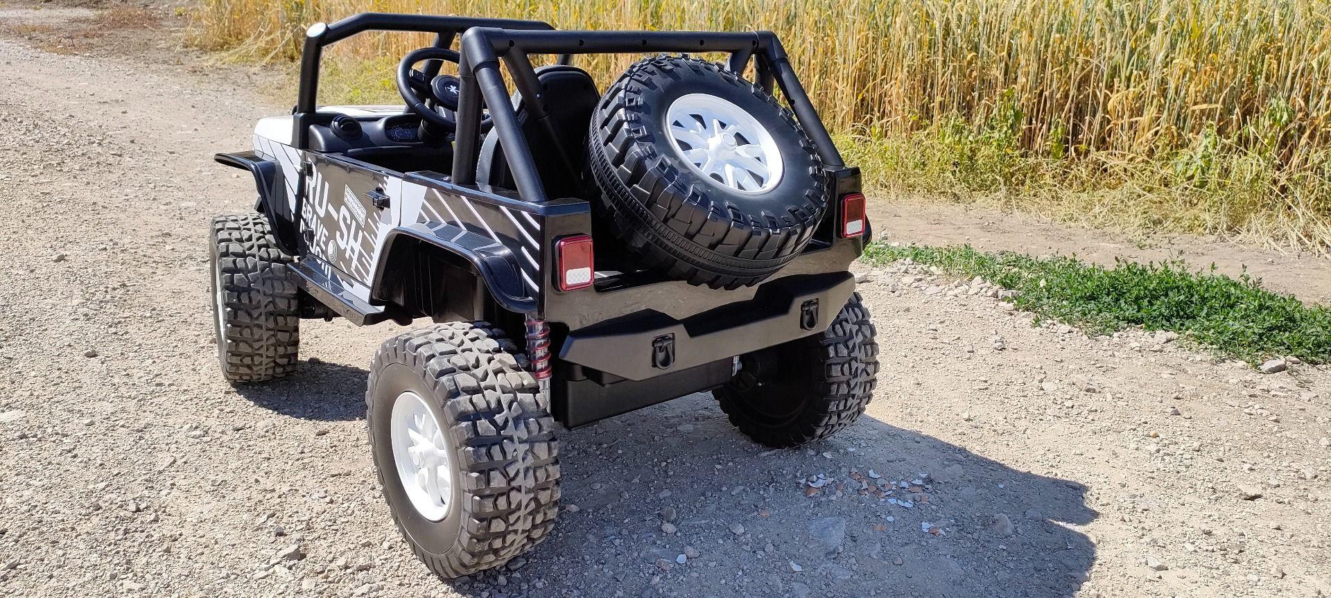 Dakar JEEP 4X4 2 személyes elektromos kisautó 24 Volt fehér színben