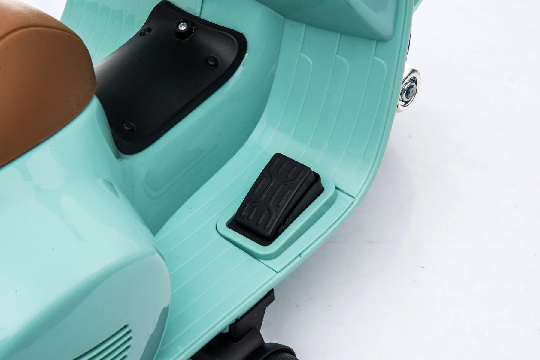 VESPA GTS mini elektromos gyermek motor bőrülés és segédkerekek