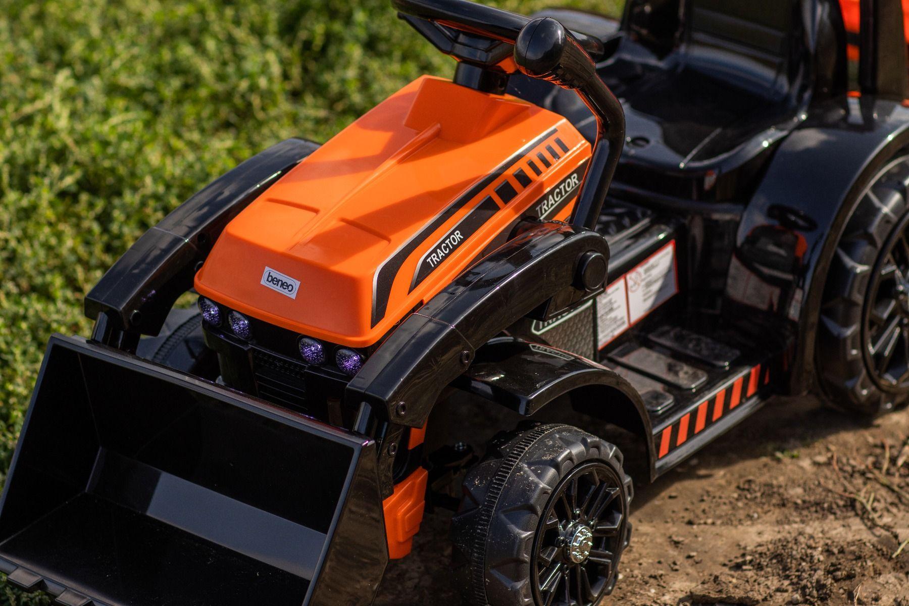 FARMER elektromos traktor 6V merőkanállal és utánfutóval